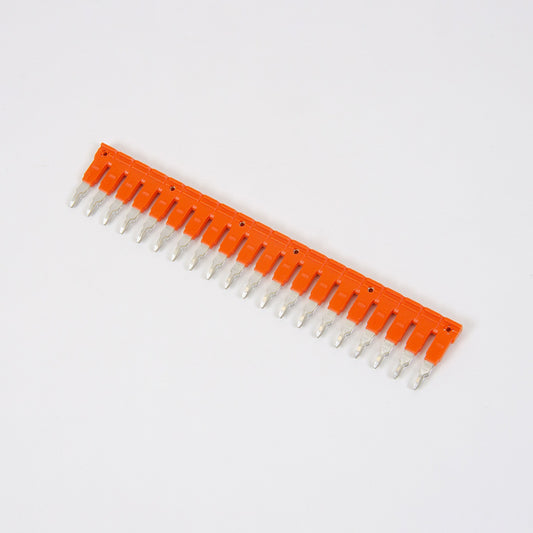 ONKA 4/20 Eristetty 20-napainen pistotulppasilta, universaali (jousi- ja ruuviliittimille 4mm2), 1060115